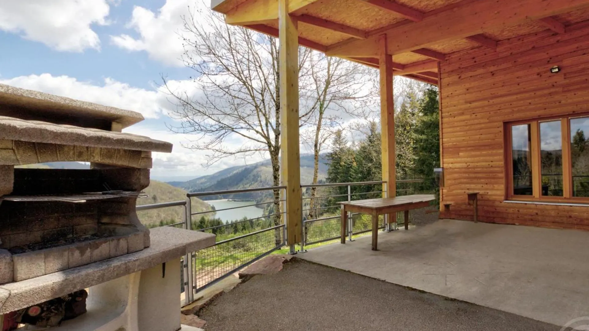 Chalet 35M² Pmr Avec Terrasse, 2 Chambres, Piscine, Activites De Plein Air, Animaux Acceptes - Fr-1-496-243 Saint-Rirand Casa vacanze