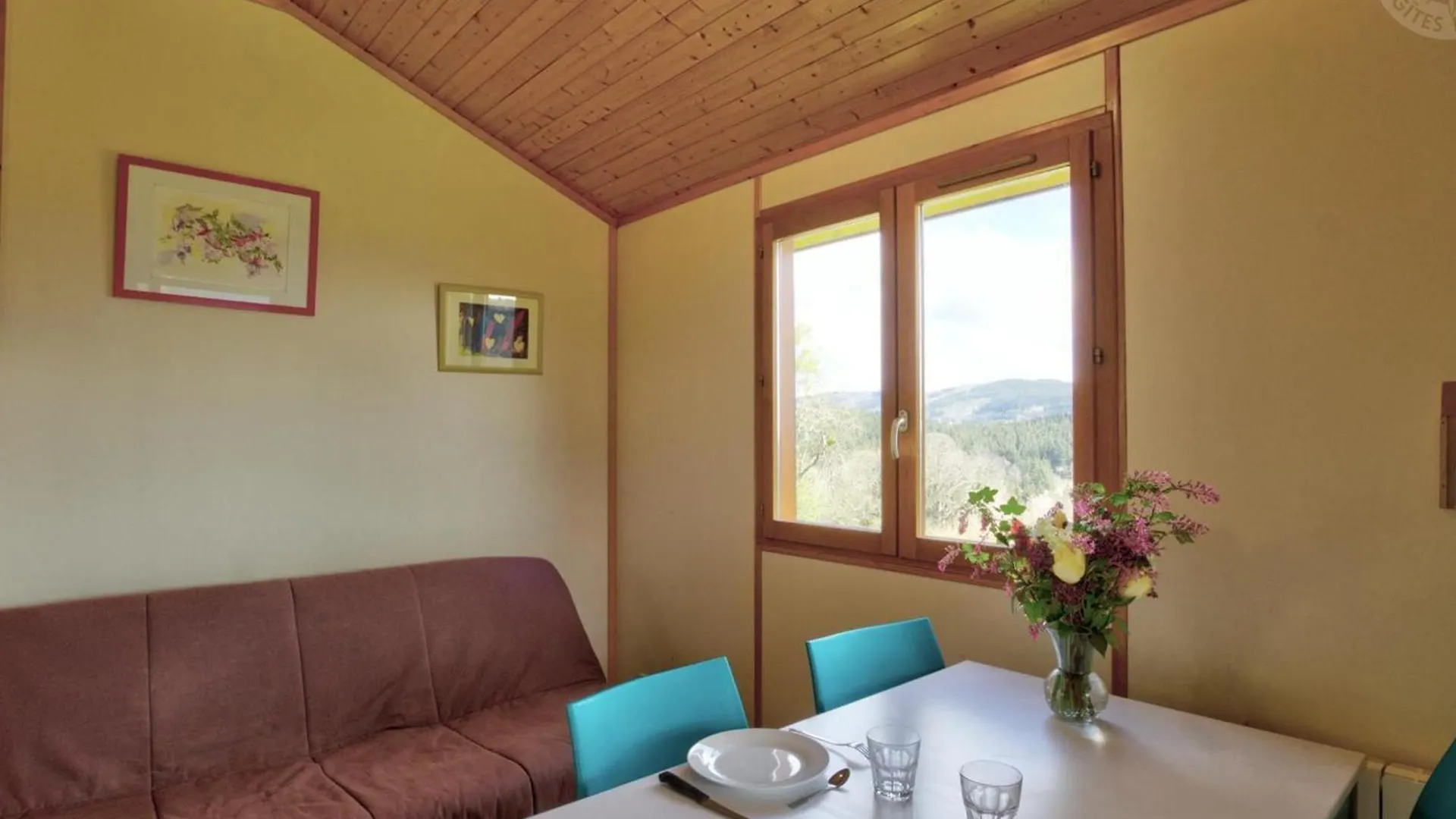 Holiday home Chalet 35M² Pmr Avec Terrasse, 2 Chambres, Piscine, Activites De Plein Air, Animaux Acceptes - Fr-1-496-243 Saint-Rirand