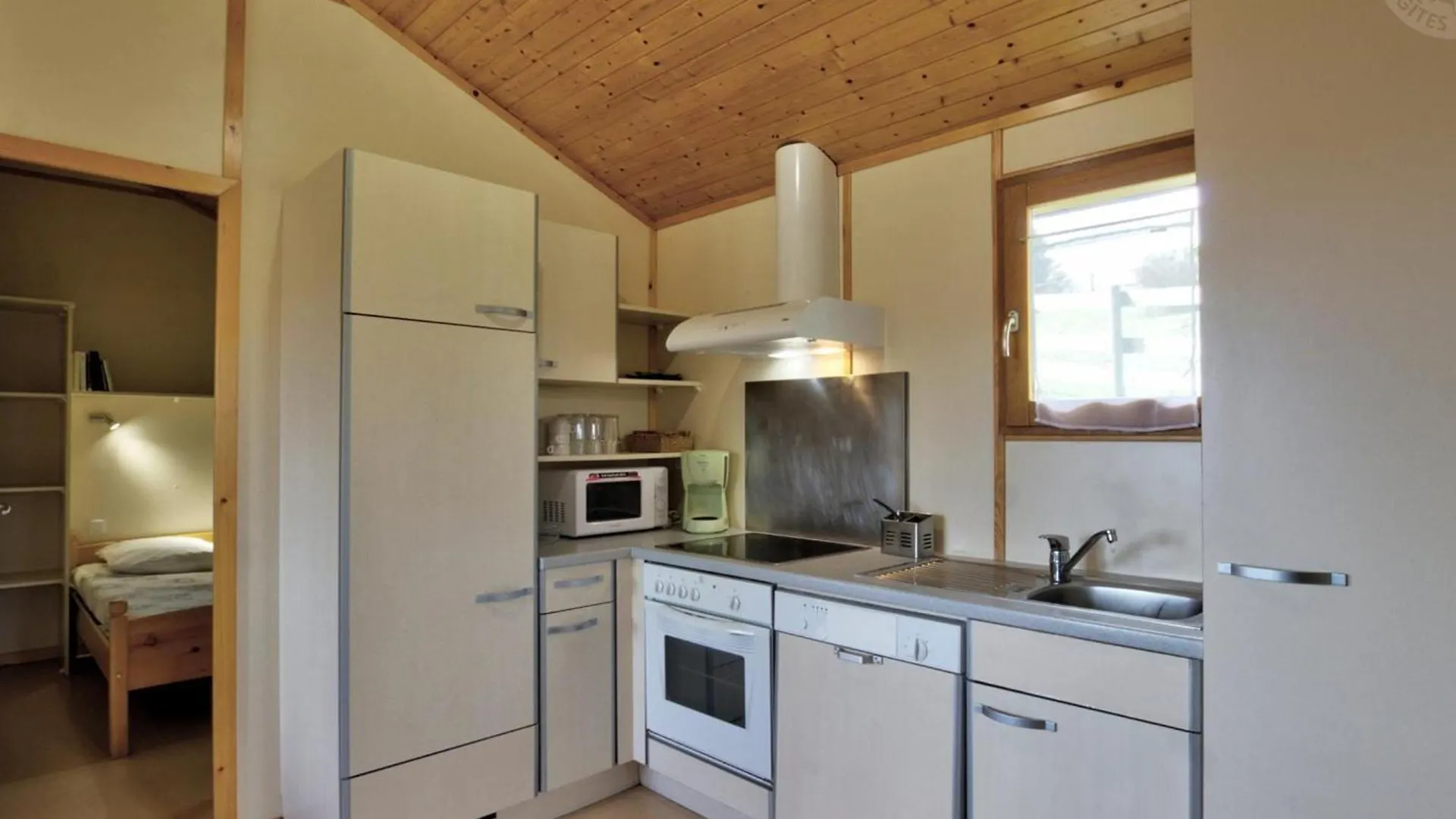 Chalet 35M² Pmr Avec Terrasse, 2 Chambres, Piscine, Activites De Plein Air, Animaux Acceptes - Fr-1-496-243 Saint-Rirand Holiday home